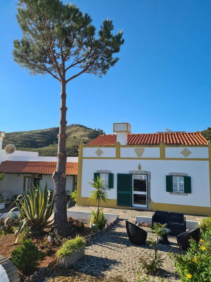 Casa Da Mae * Salir